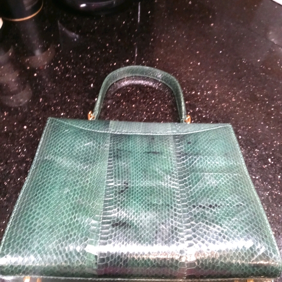 Kelly Style Genuine Snakeskin bag great look - Picture 12 of 15